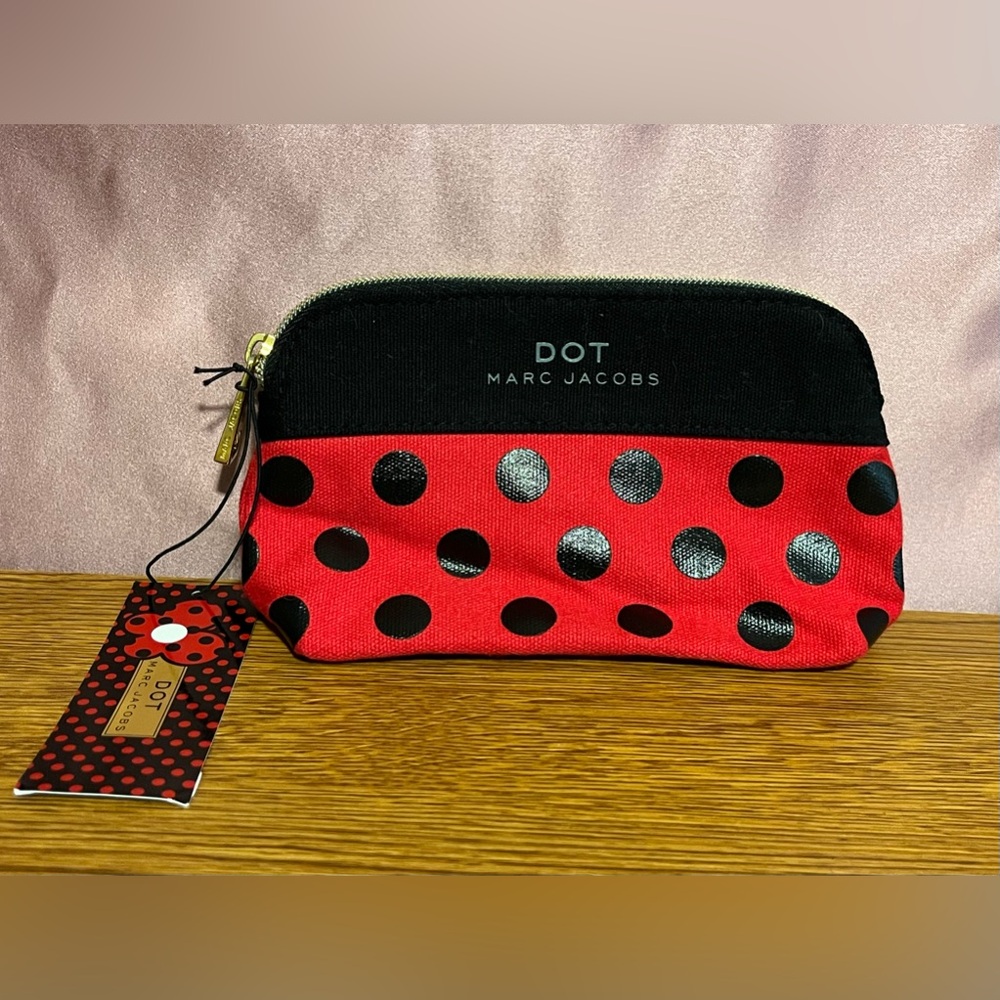 Marc Jacobs Dot Beauty Case NWT